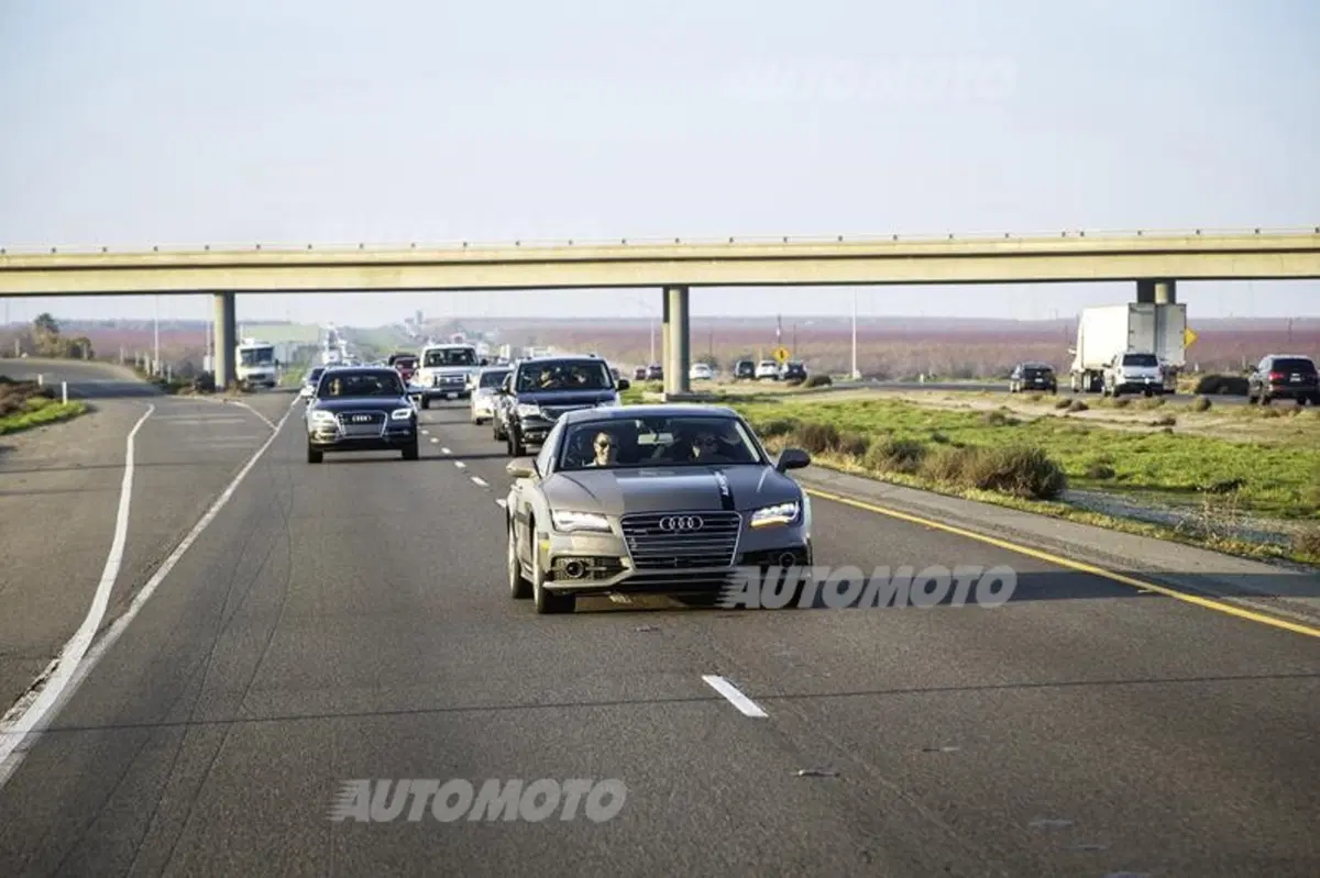 Audi A7 piloted driving concept: 900 km fino a Las Vegas senza pilota (13)