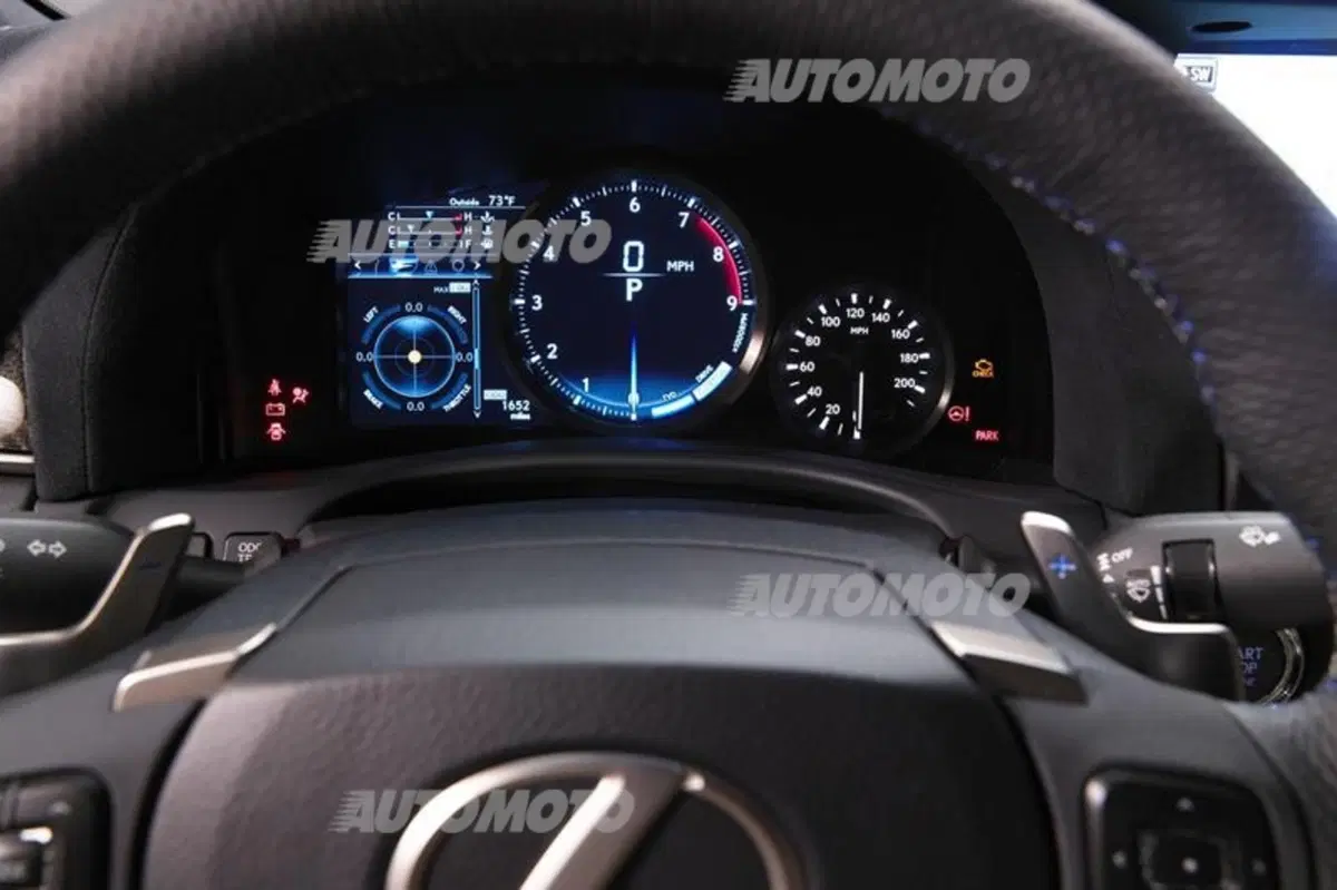 Lexus GS F: altro che turbo e downsizinig, largo al V8 aspirato! (10)