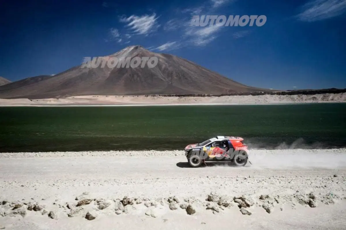 Dakar 2015, tutte le Peugeot sono ancora in gara. E una ha "rischiato" di vincere (3)