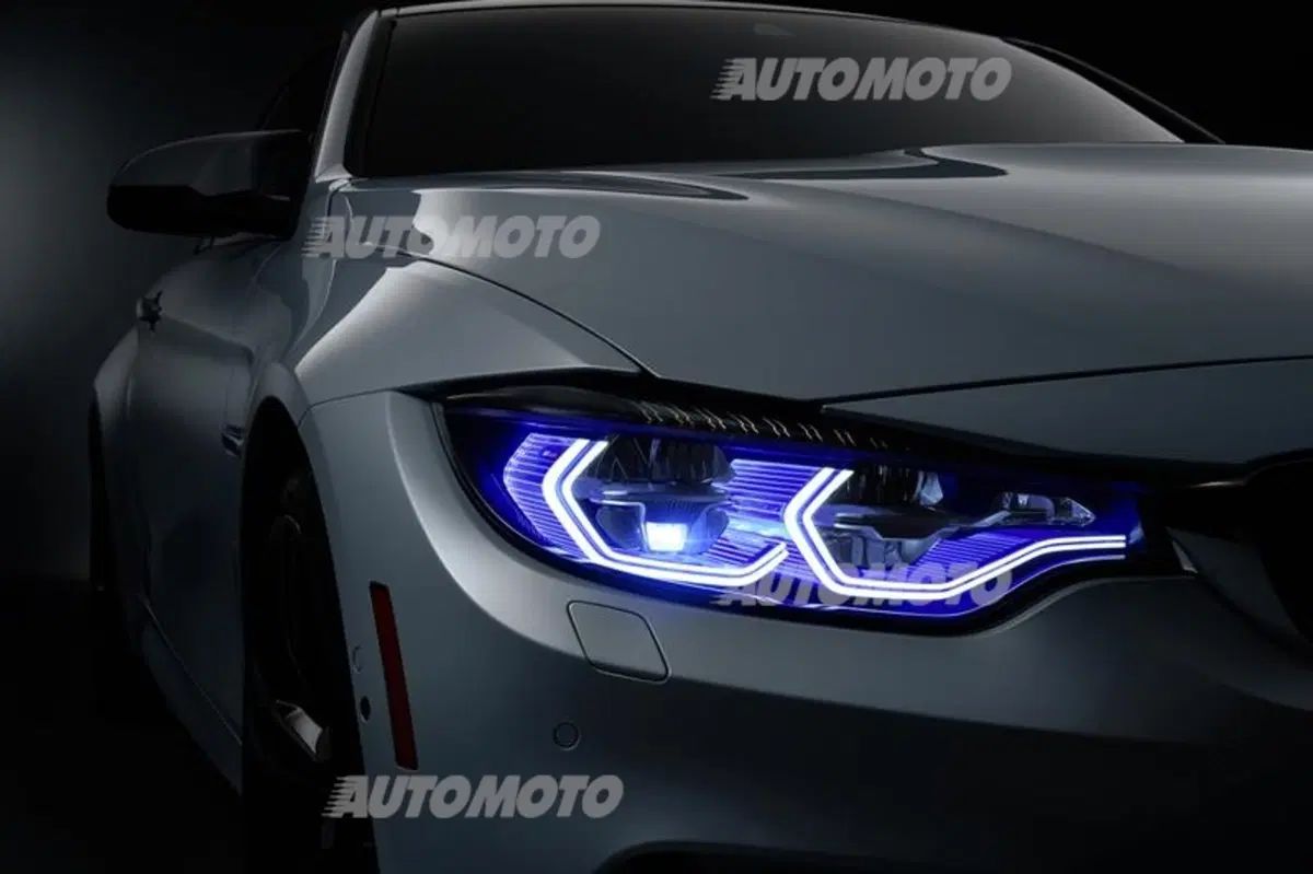 BMW M4 Concept Iconic Lights: fari al laser intelligenti (8)