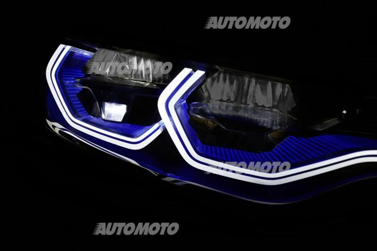 BMW M4 Concept Iconic Lights: fari al laser intelligenti (20)
