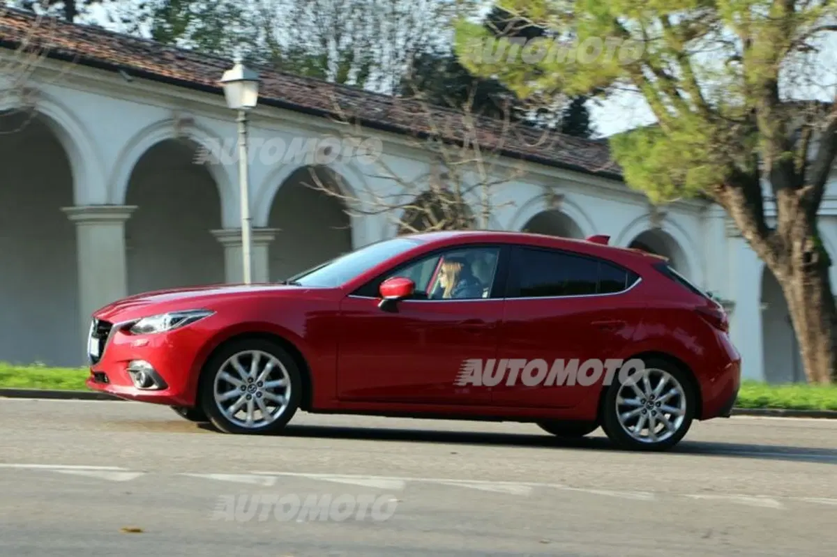 Mazda3 Skyactiv-D (5)