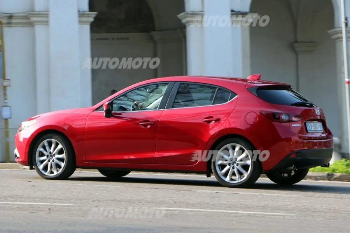 Mazda3 Skyactiv-D (7)