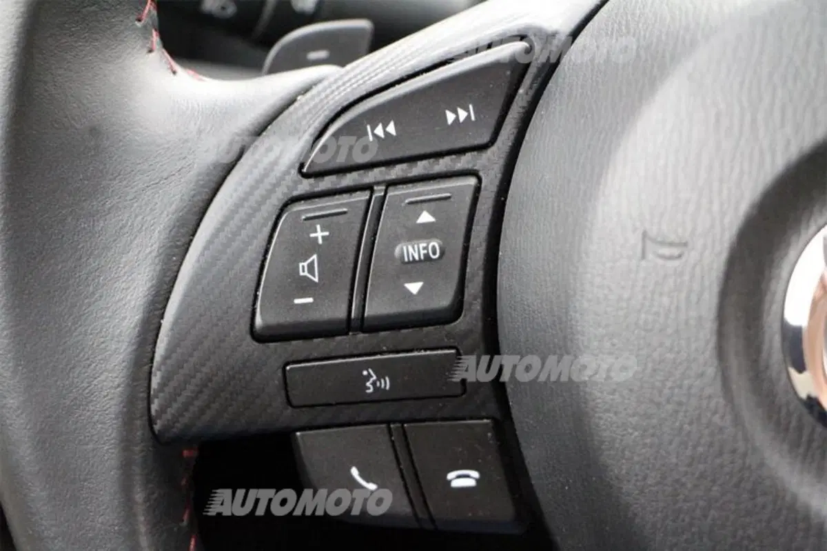 Mazda3 Skyactiv-D (20)