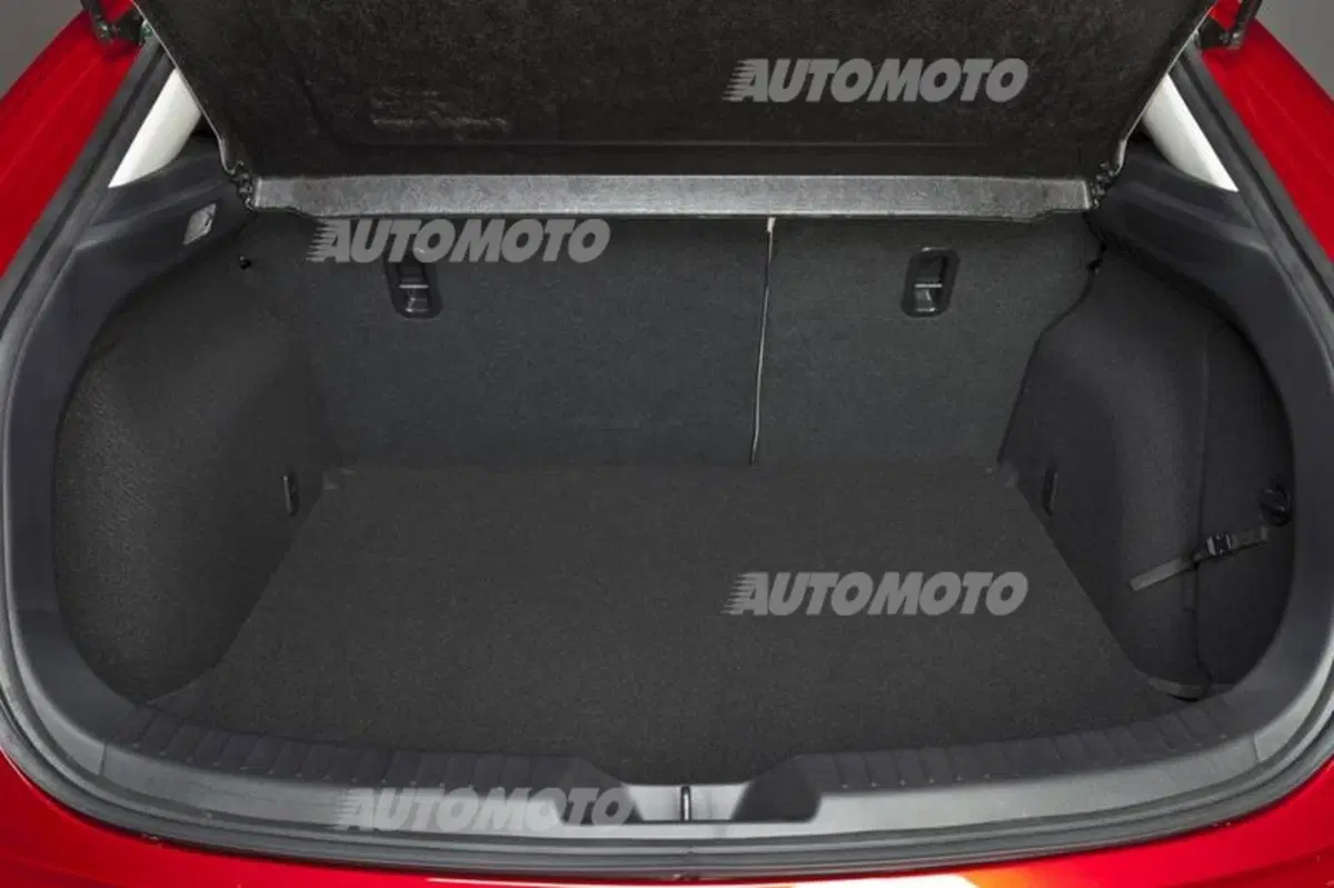 Mazda3 Skyactiv-D (33)