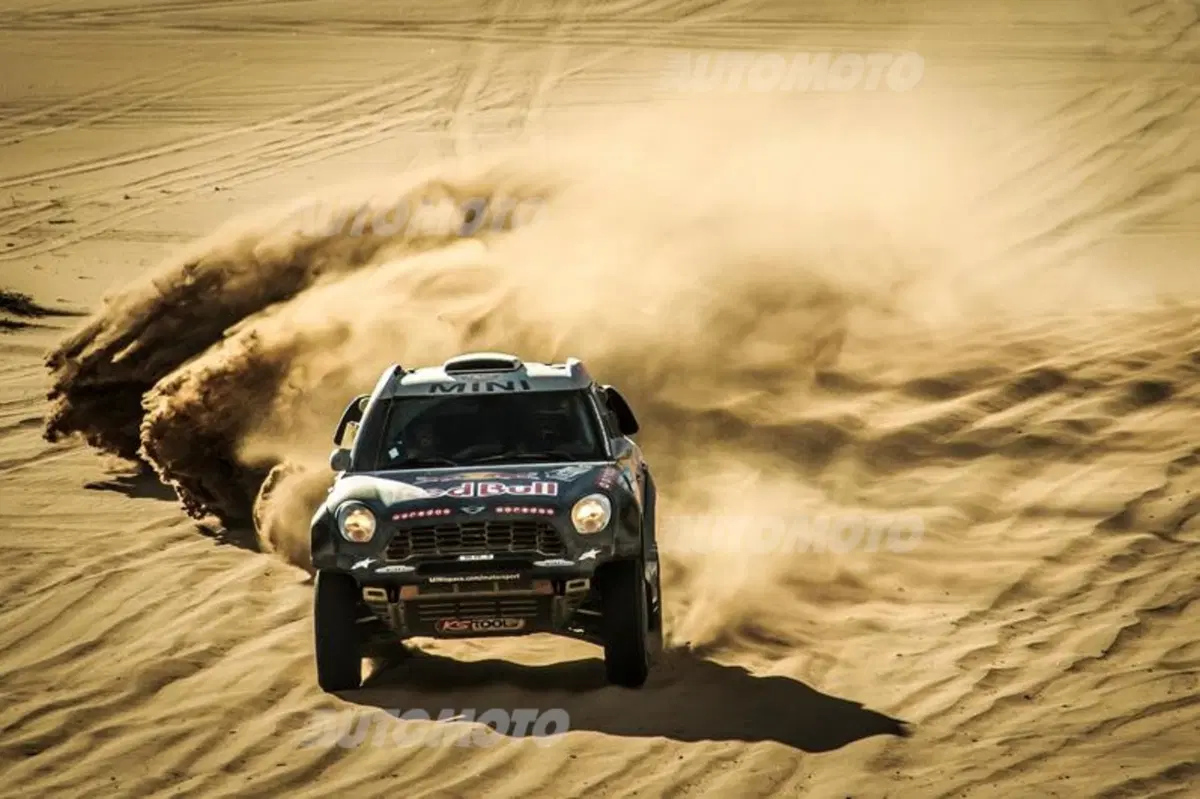 Dakar 2015, Tappa 5. Marc Coma (KTM) vince nelle moto, Vladimir Vasilyev (Mini) nelle auto
