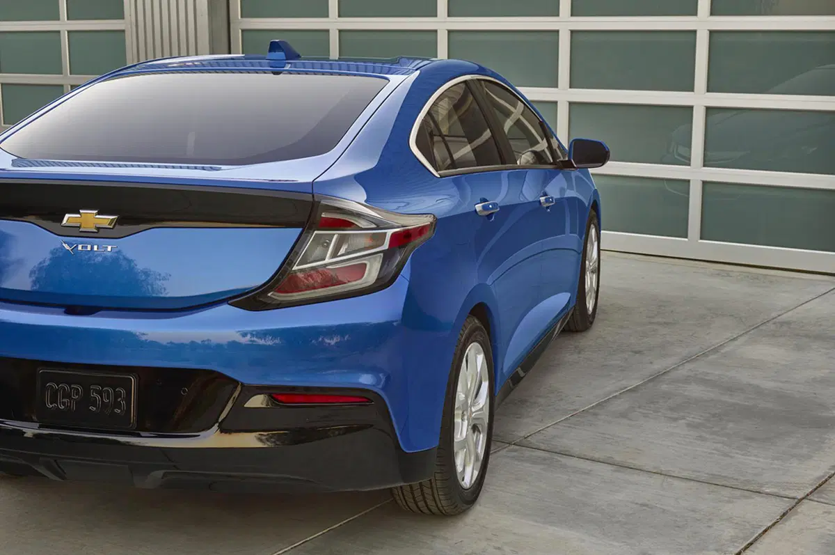 Nuova Chevrolet Volt: più lontani (in elettrico) con meno peso (4)
