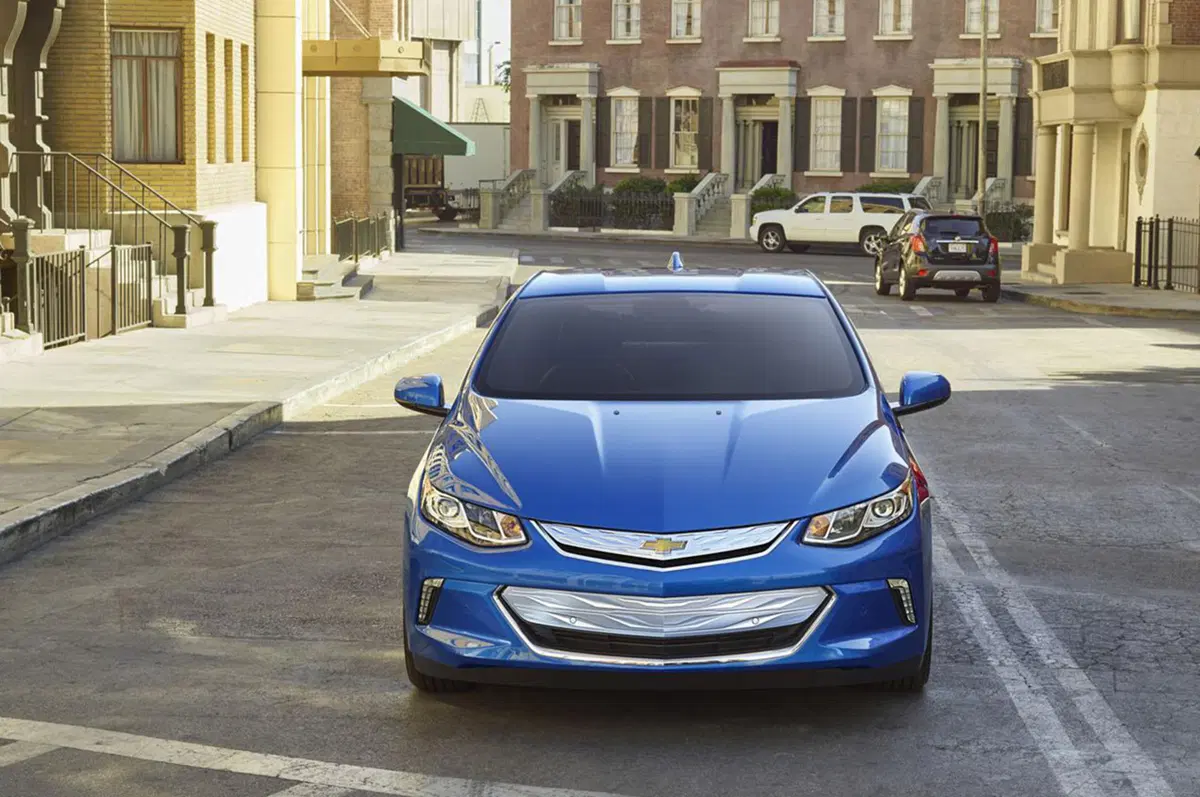 Nuova Chevrolet Volt: più lontani (in elettrico) con meno peso (6)