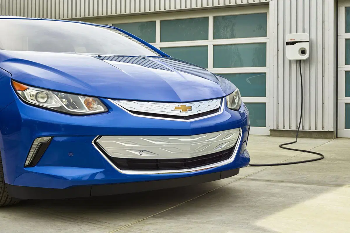 Nuova Chevrolet Volt: più lontani (in elettrico) con meno peso (10)