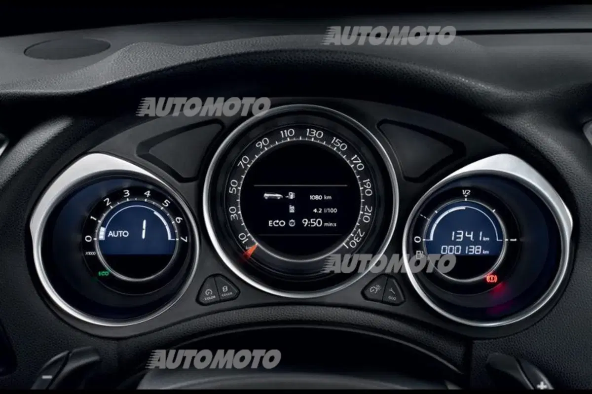 DS 4 1.6 Blue HDi (26)