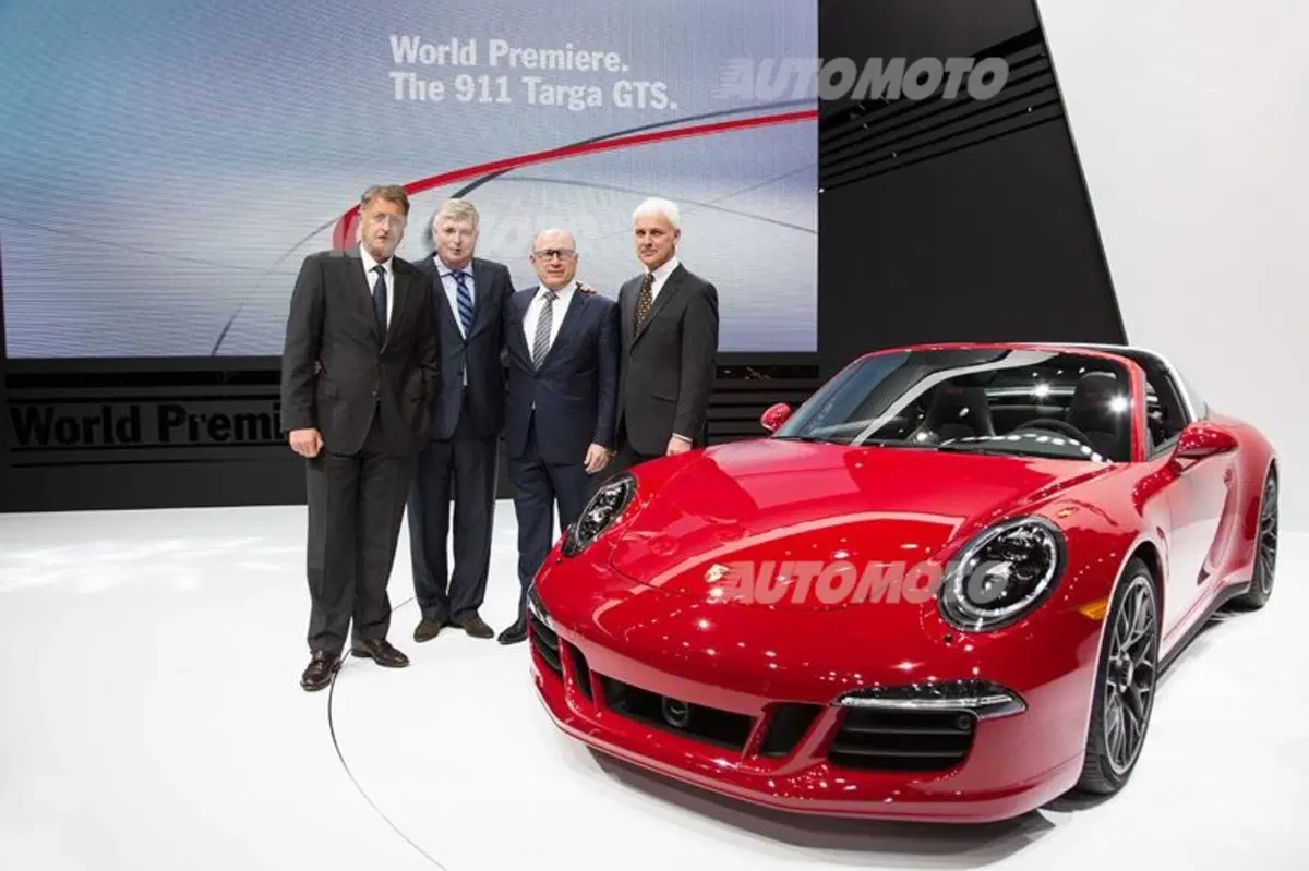 Porsche 911 Targa 4 GTS: spettacolare mix per il 50°