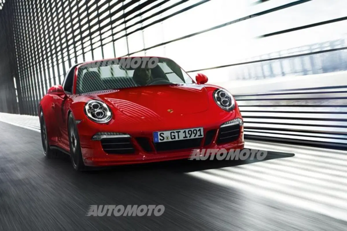 Porsche 911 Targa 4 GTS: spettacolare mix per il 50° (5)