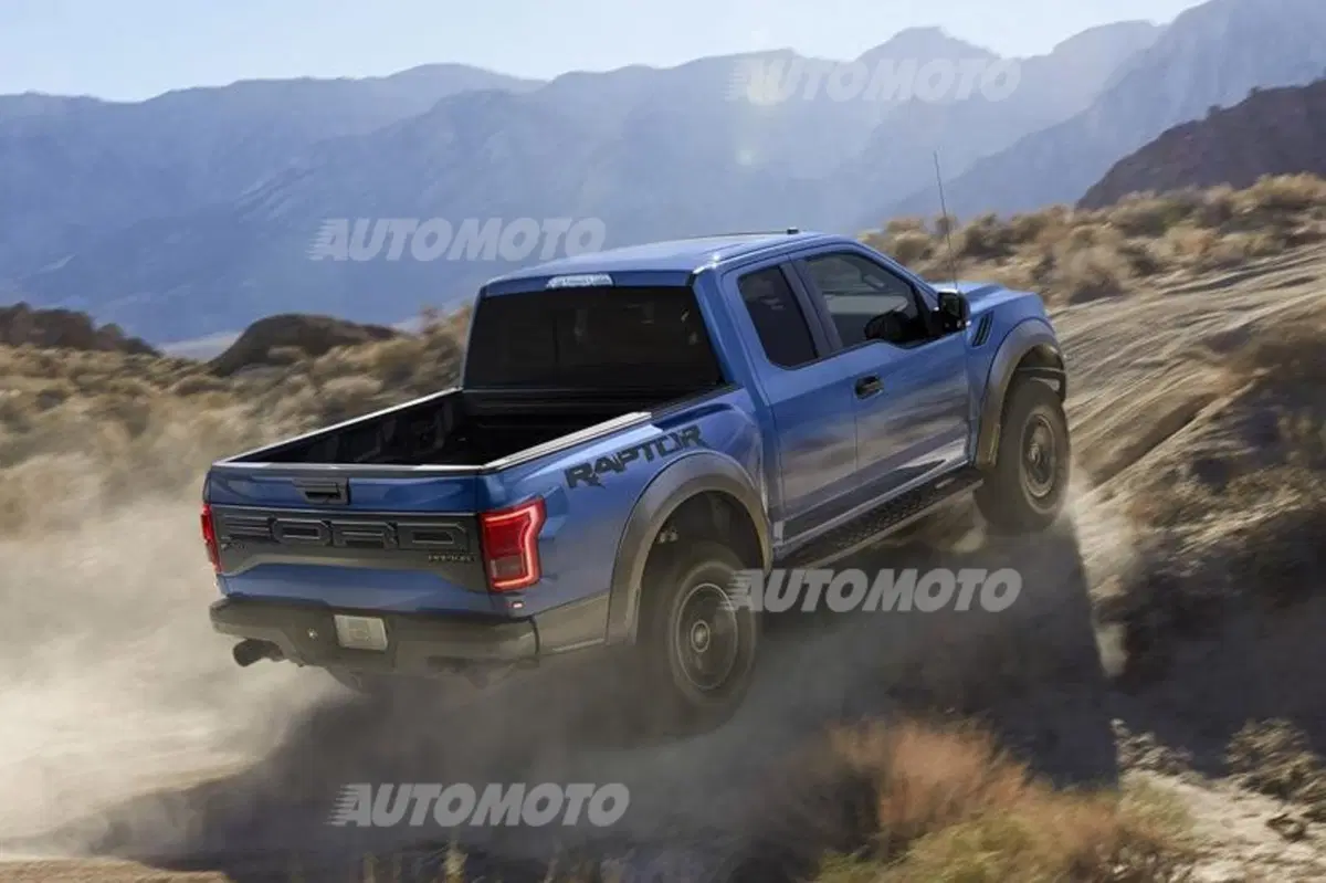 Nuova Ford F-150 Raptor: perde il V8... ma anche 230 kg! (8)