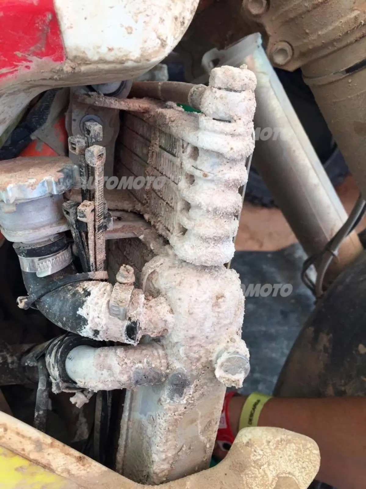 Dakar 2015, Tappa 10. Nelle moto vince Barreda (Honda), Al-Attiyah (Mini) nelle auto (11)