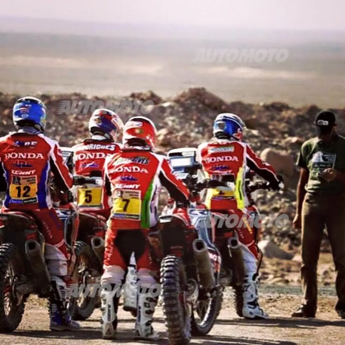 Dakar 2015, Tappa 10. Nelle moto vince Barreda (Honda), Al-Attiyah (Mini) nelle auto (14)