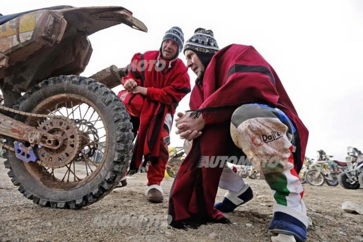 Dakar 2015, Tappa 10. Nelle moto vince Barreda (Honda), Al-Attiyah (Mini) nelle auto (15)