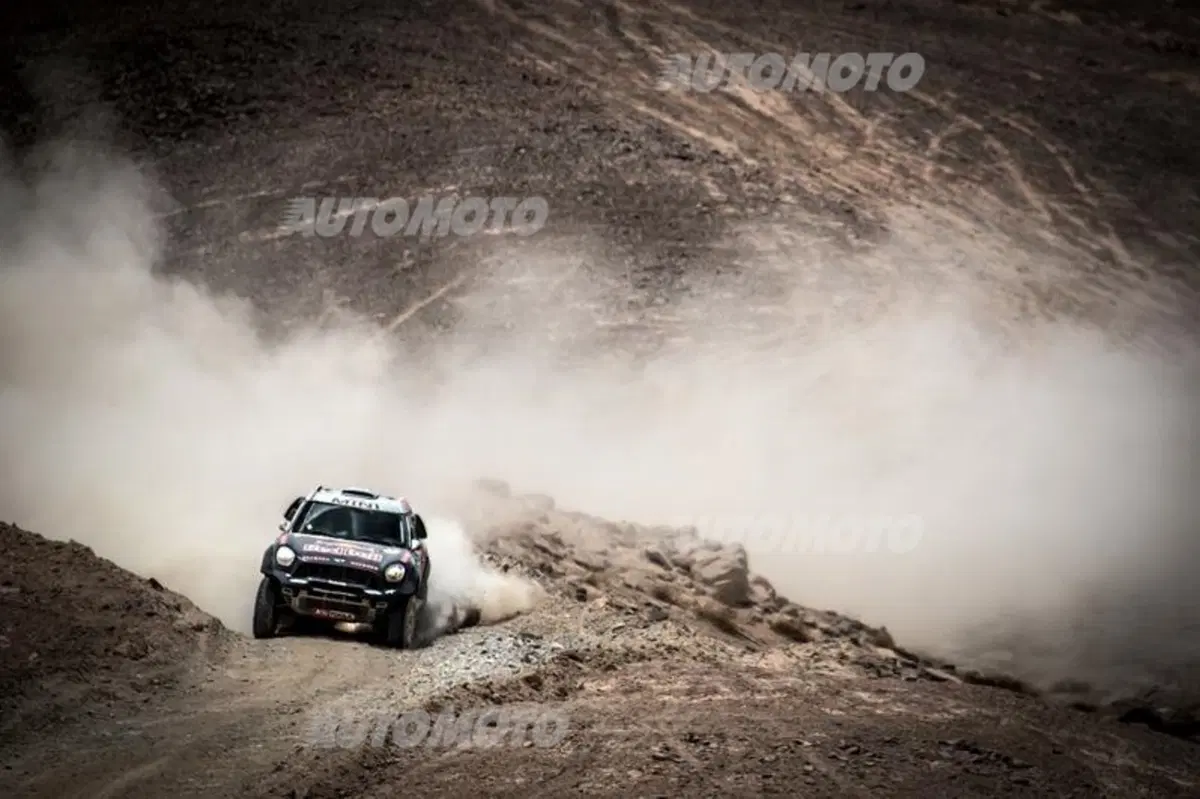 Dakar 2015, Tappa 10. Nelle moto vince Barreda (Honda), Al-Attiyah (Mini) nelle auto (16)