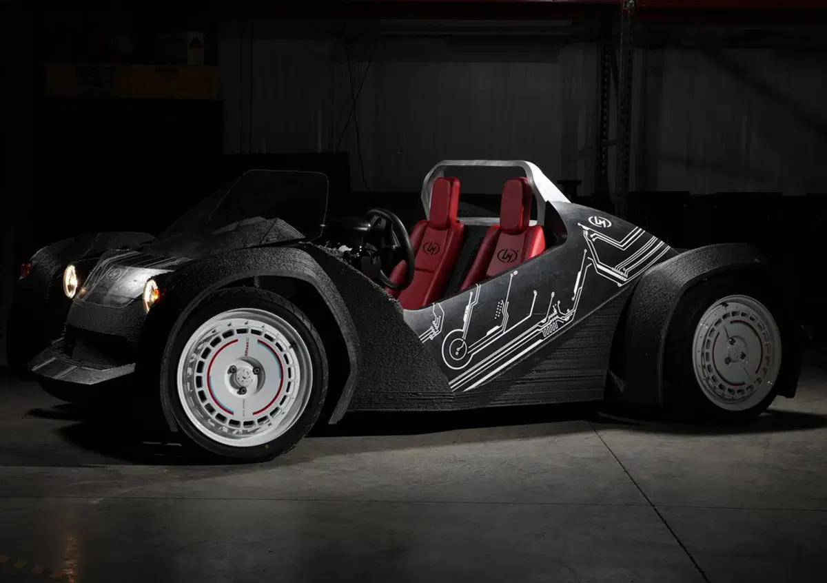 Local Motors Strati: l'auto (funzionante) stampata in 3D