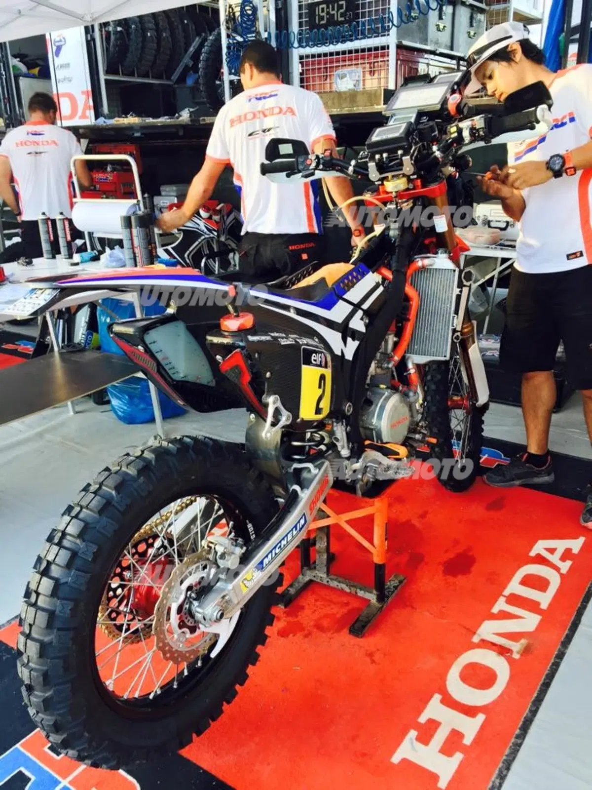 Dakar 2015, Tappa 12. Nelle moto vince Price (KTM). Fra le auto è primo Terranova (Mini) (32)