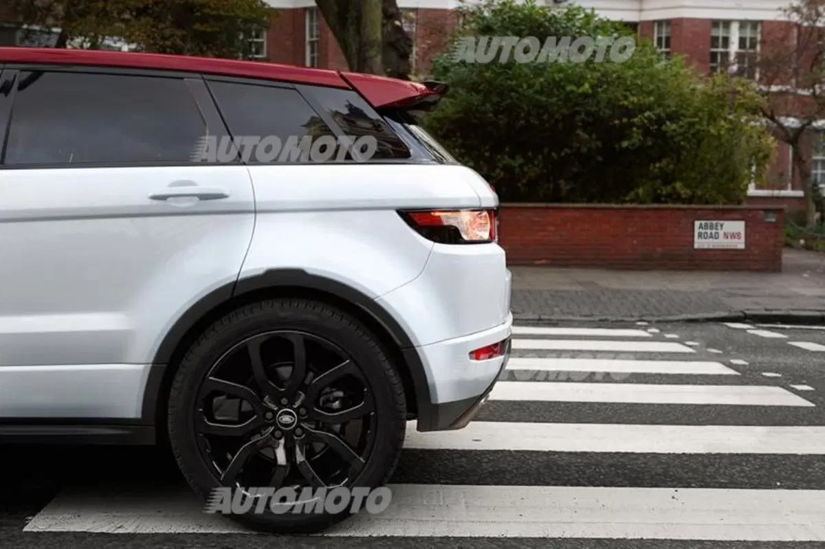 Range Rover Evoque NW8 Special Edition: un'edizione speciale a Montreal (4)