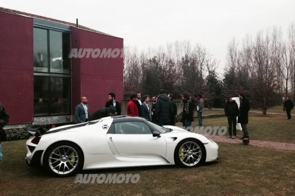 Ex-Machina by Porsche: dare valore alle idee rimette in moto il Paese (10)
