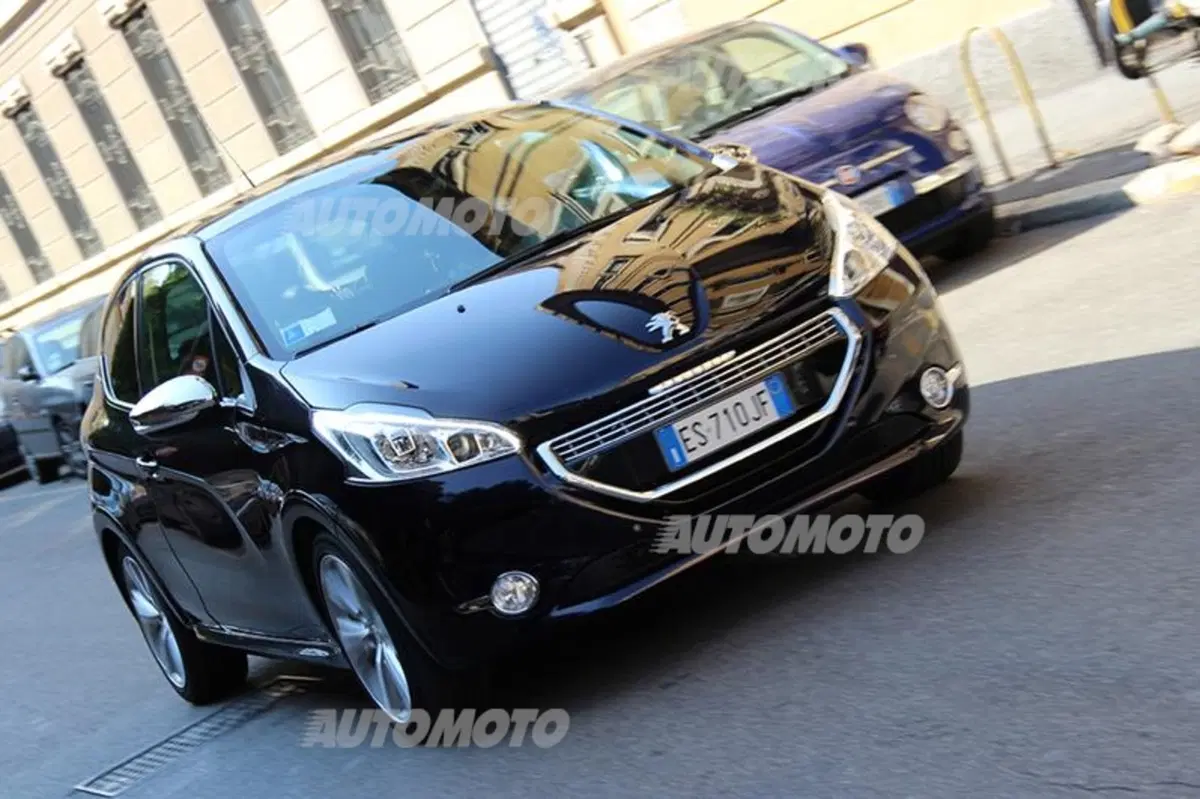 Peugeot 208 XY (2)