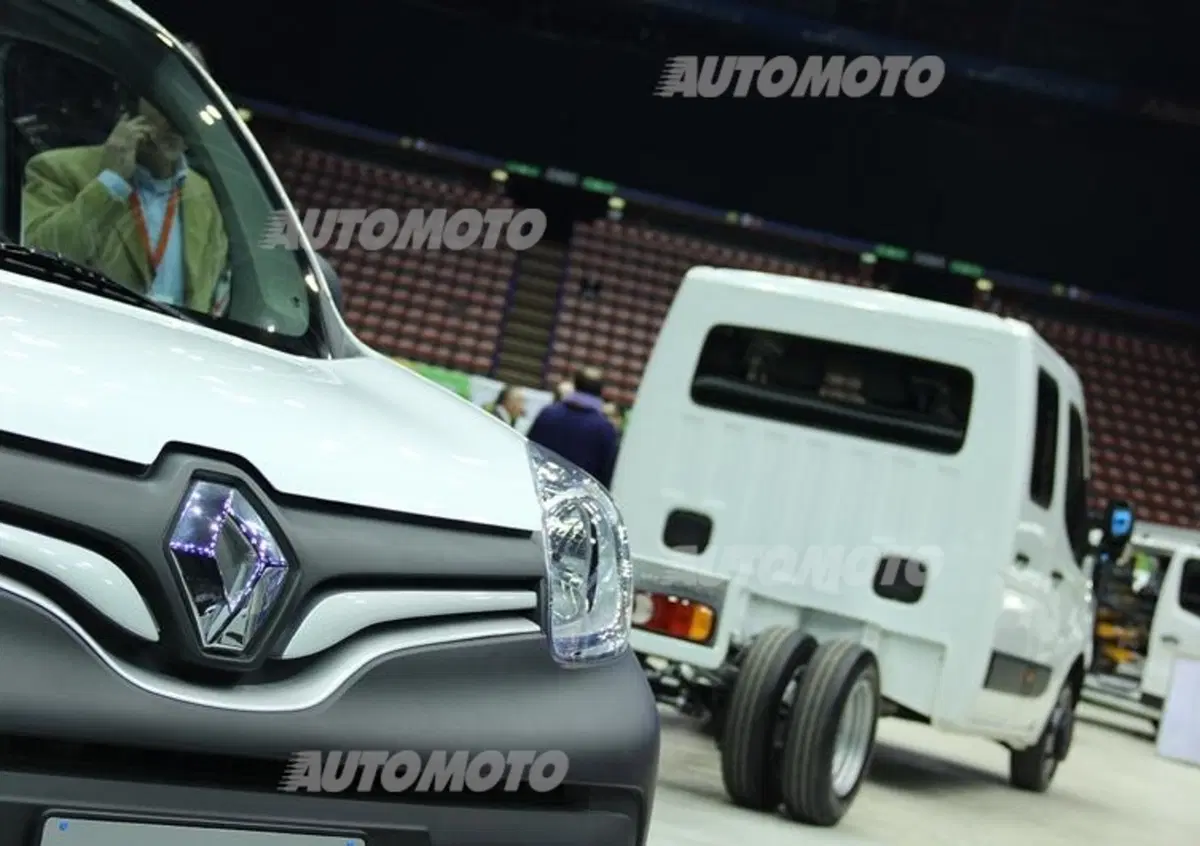 Renault all'attacco nei veicoli commerciali con una strategia a 360&deg;