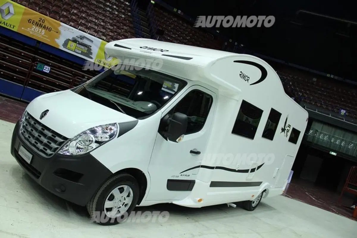 Renault all'attacco nei veicoli commerciali con una strategia a 360° (10)