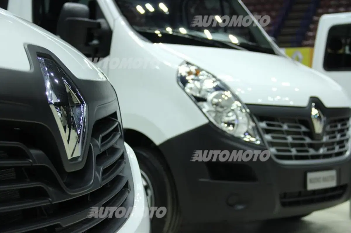 Renault all'attacco nei veicoli commerciali con una strategia a 360° (17)