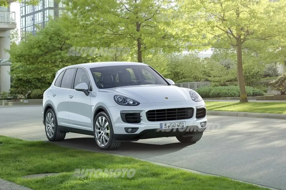 Porsche Cayenne S E-Hybrid: quanto consuma davvero? La video-prova (9)