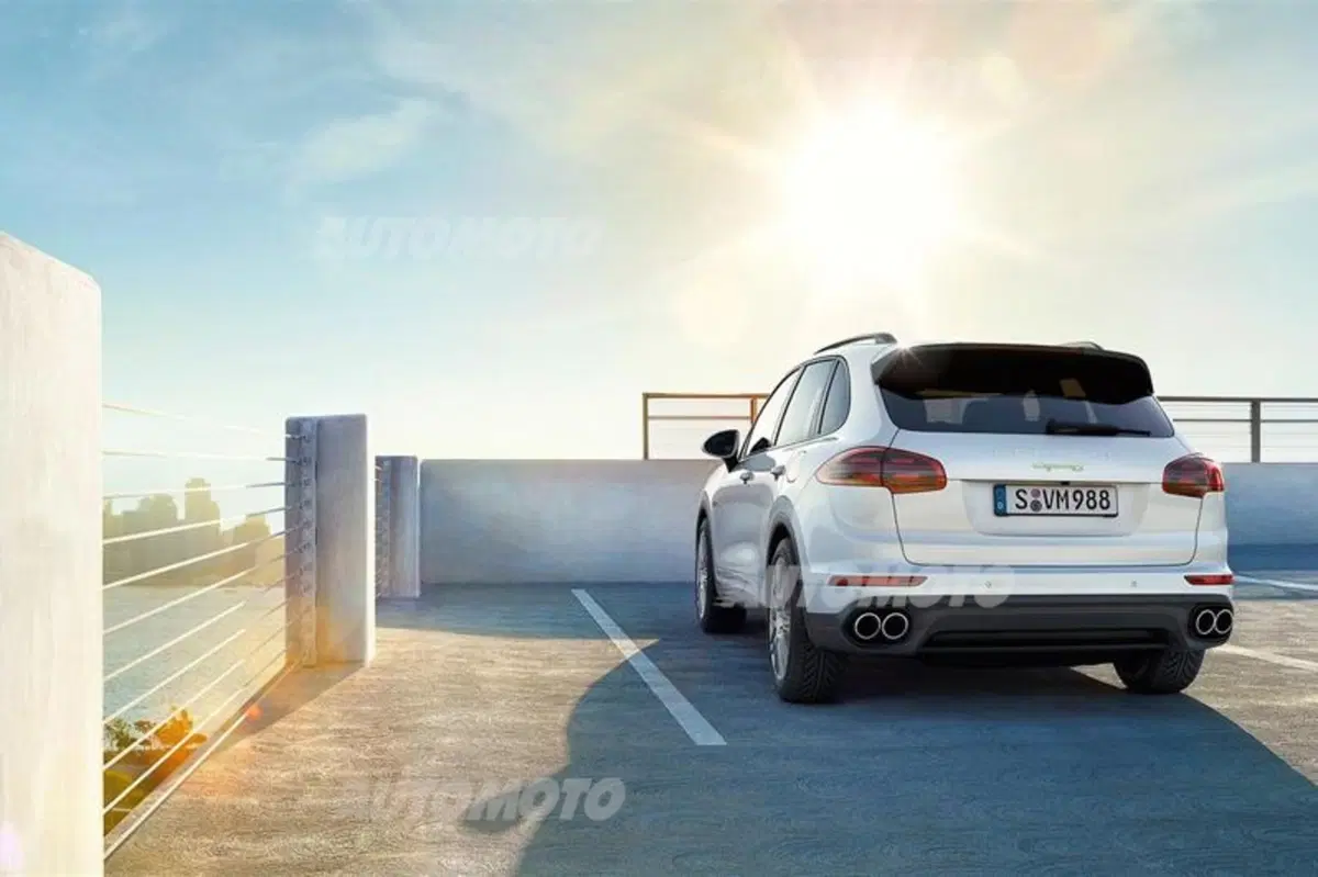 Porsche Cayenne S E-Hybrid: quanto consuma davvero? La video-prova (15)