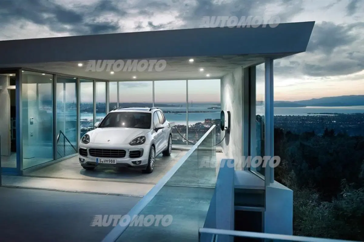 Porsche Cayenne S E-Hybrid: quanto consuma davvero? La video-prova (21)
