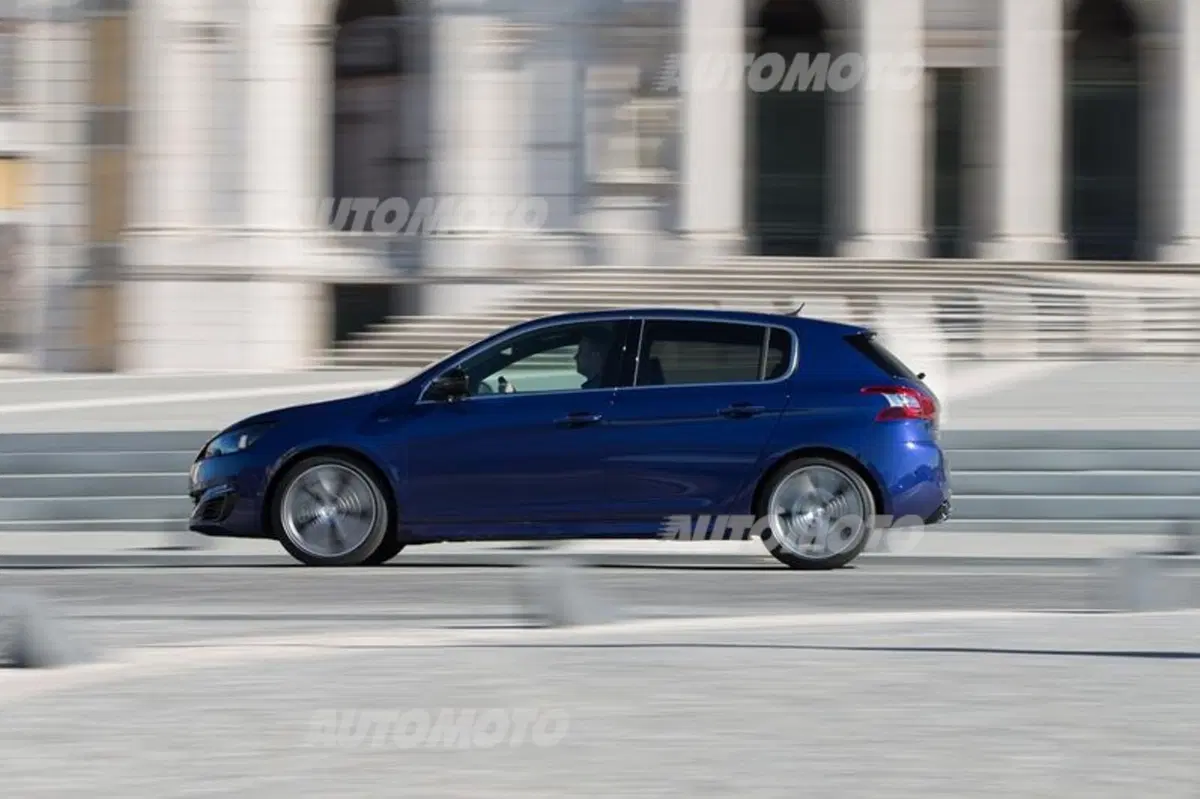 Peugeot 308 GT (3)