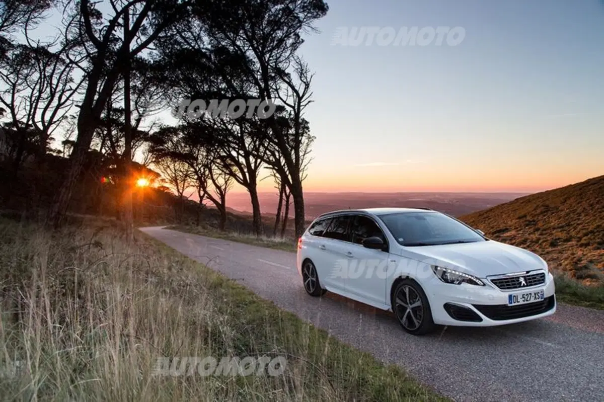 Peugeot 308 GT (9)