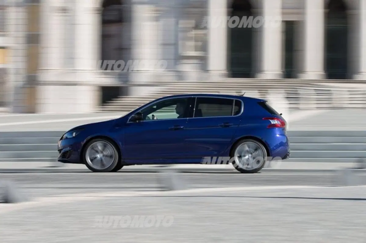 Peugeot 308 GT (24)