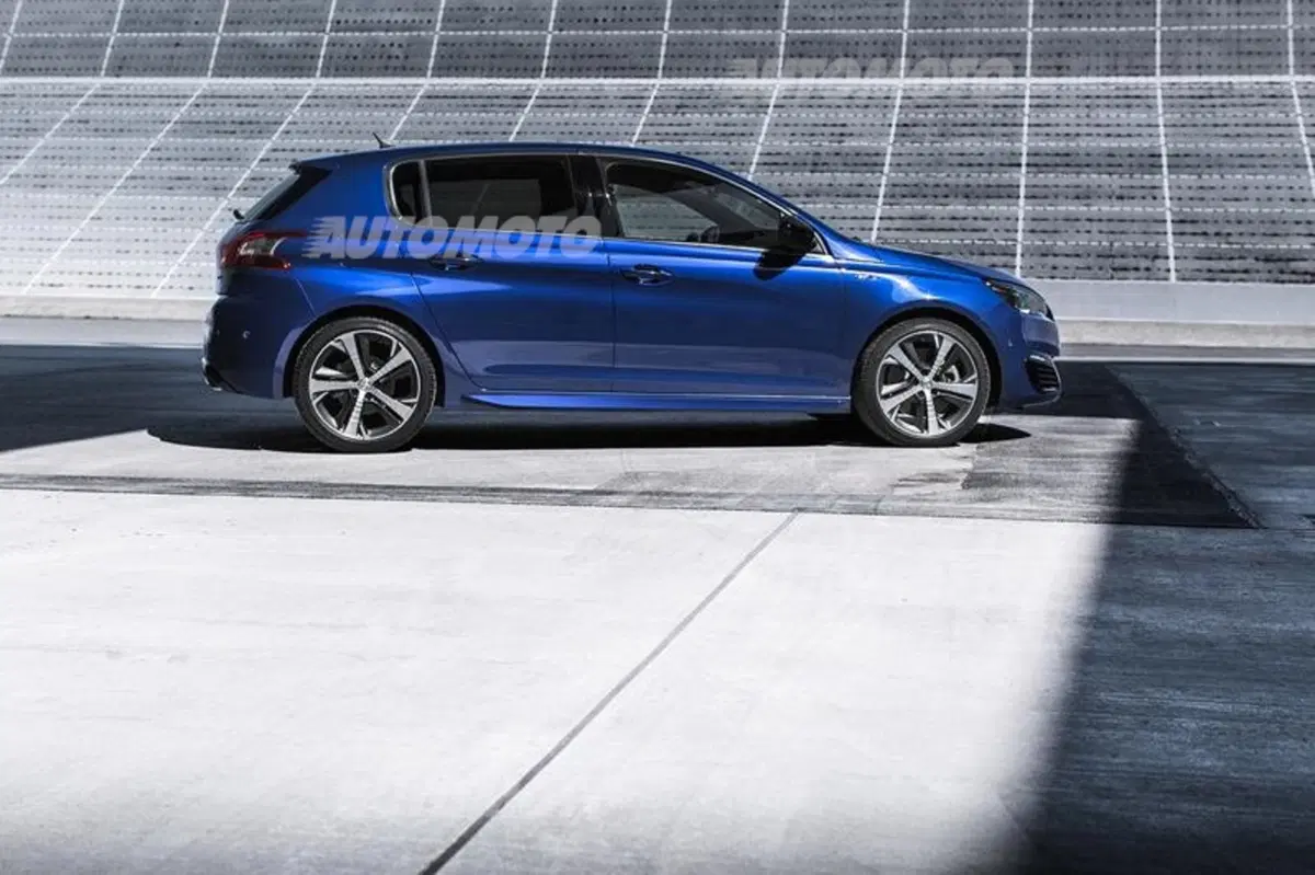 Peugeot 308 GT (25)