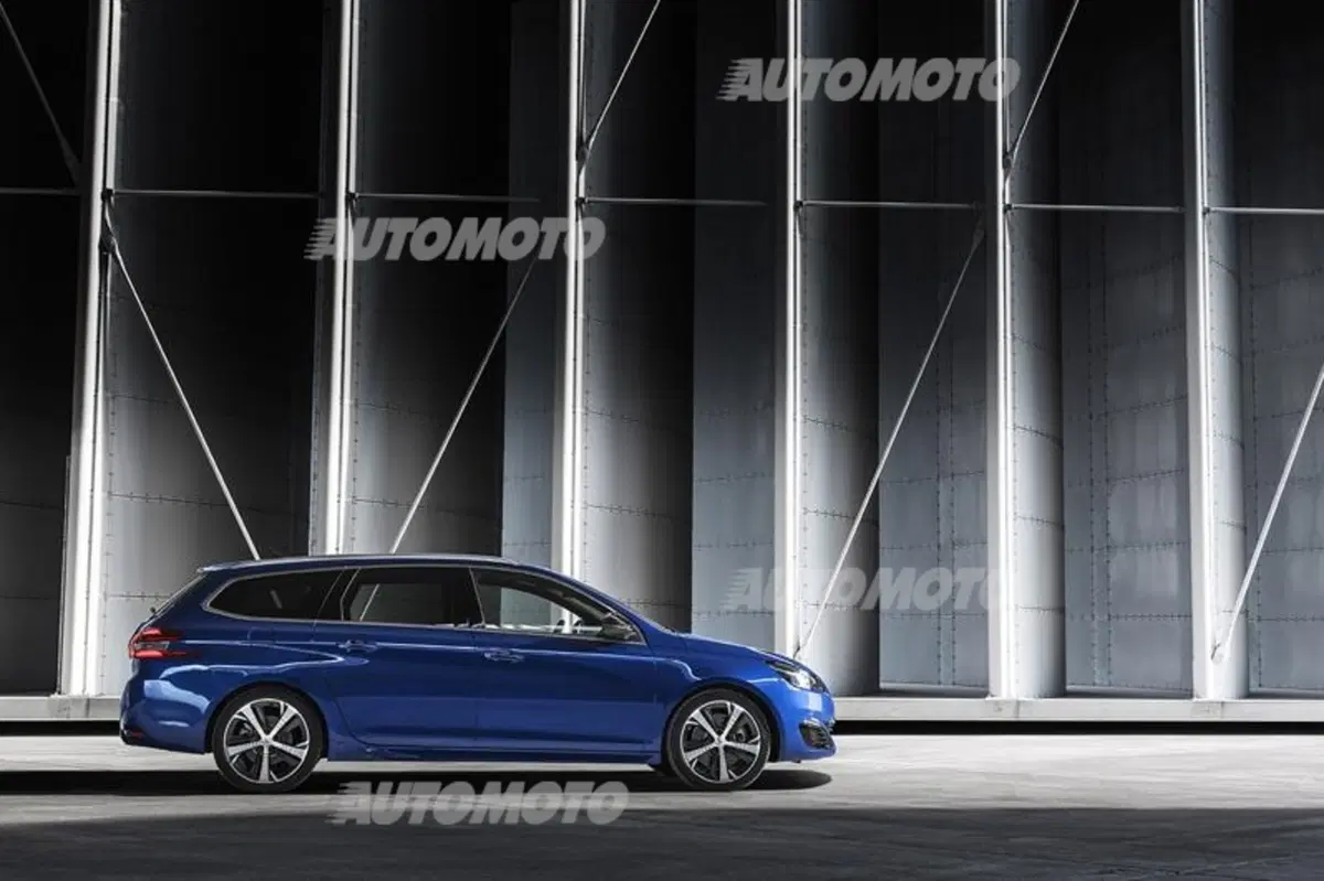 Peugeot 308 GT (52)