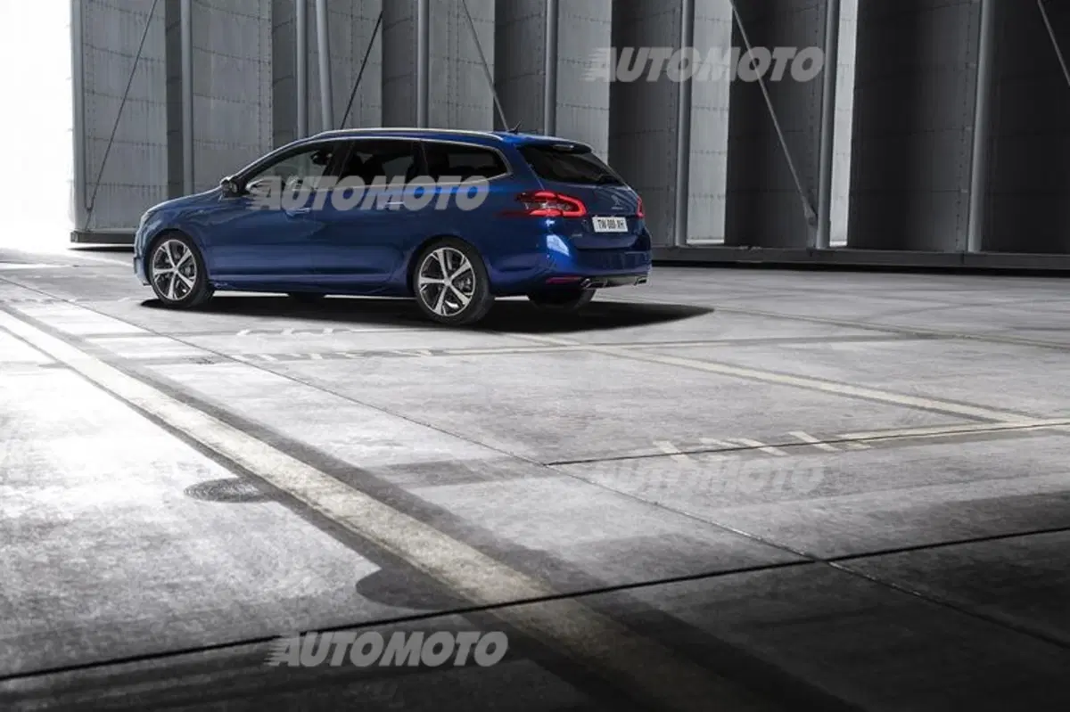 Peugeot 308 GT (54)