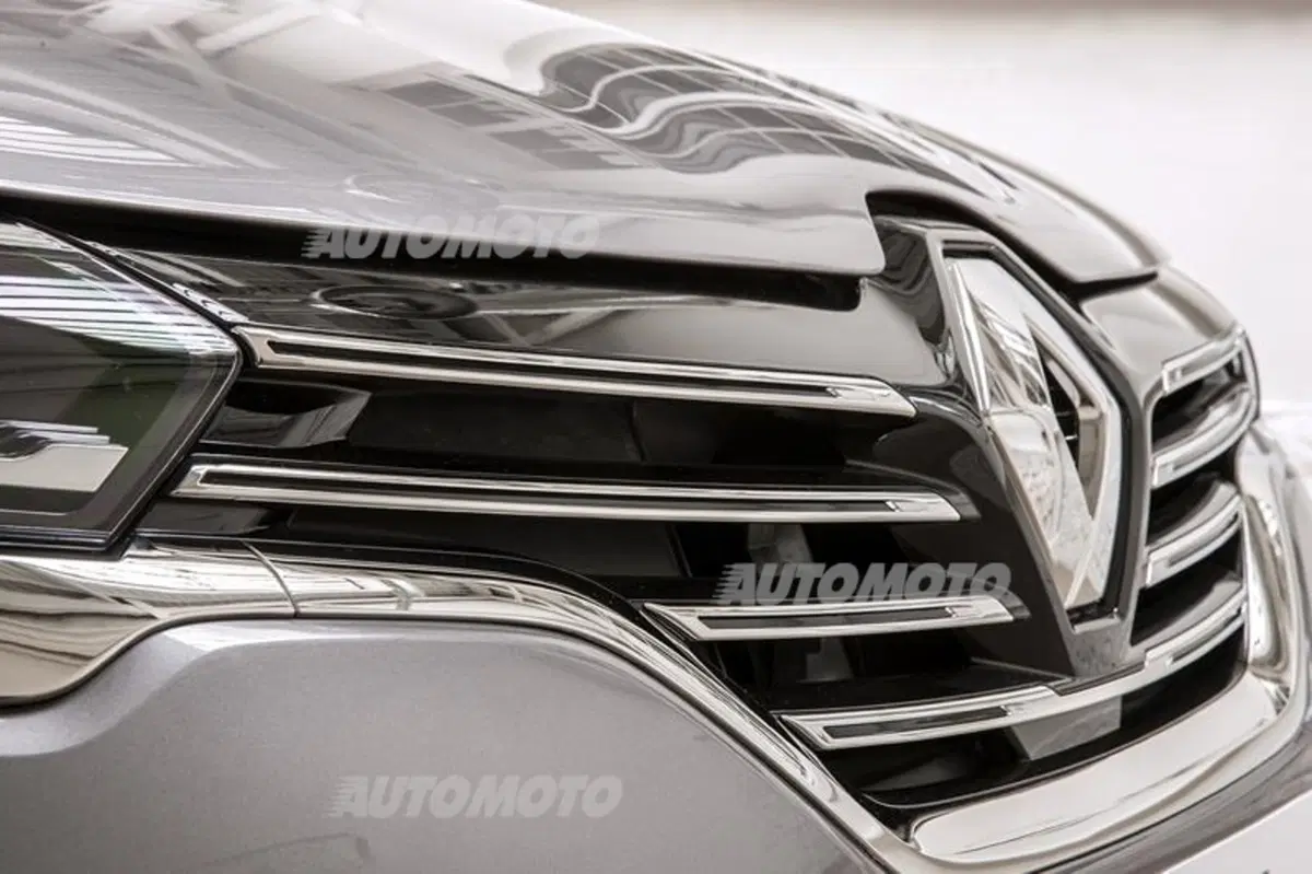 Nuova Renault Espace: da monovolume a crossover. Gamma e prezzi (5)