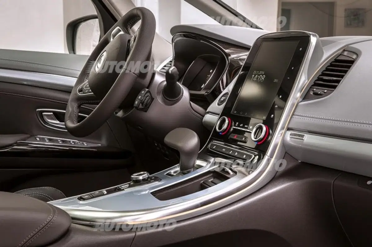 Nuova Renault Espace: da monovolume a crossover. Gamma e prezzi (15)