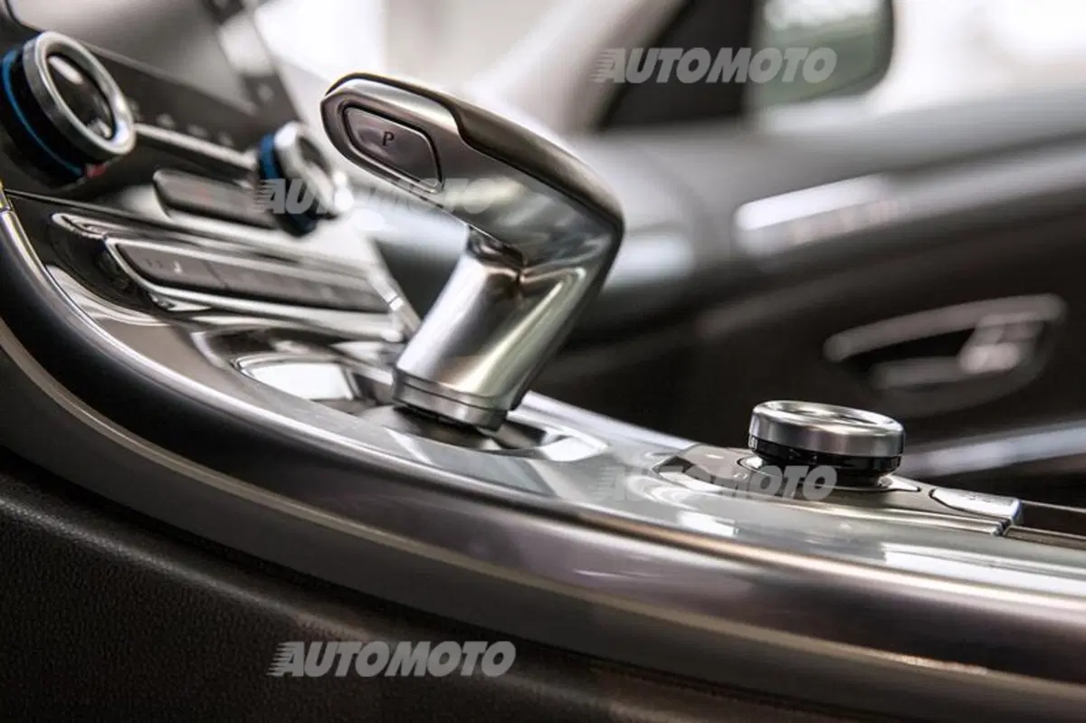 Nuova Renault Espace: da monovolume a crossover. Gamma e prezzi (40)