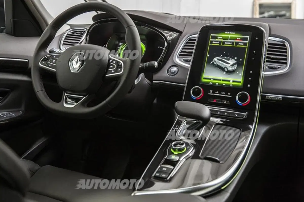 Nuova Renault Espace: da monovolume a crossover. Gamma e prezzi (53)