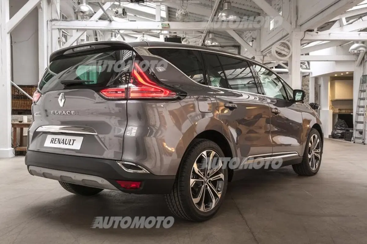 Nuova Renault Espace: da monovolume a crossover. Gamma e prezzi (58)