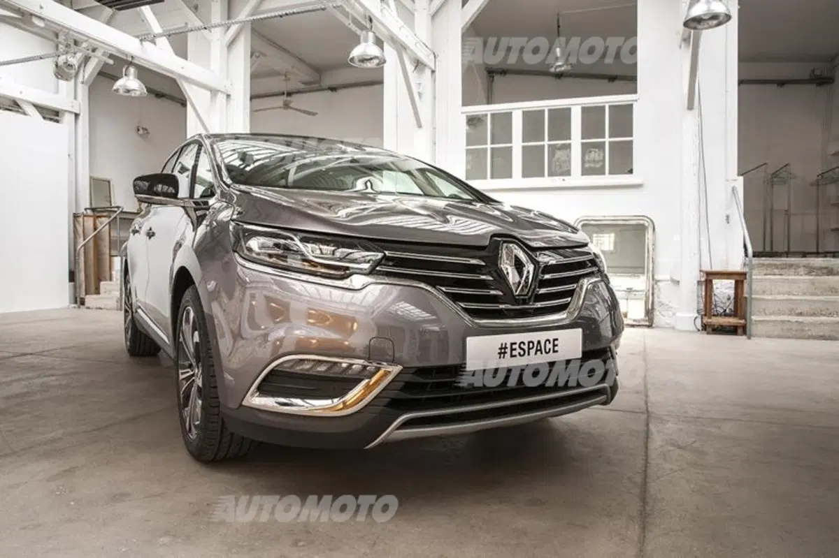 Nuova Renault Espace: da monovolume a crossover. Gamma e prezzi (60)