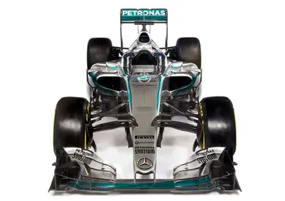 Mercedes-AMG W06: la F1 per ripetere il successo anche nel 2015