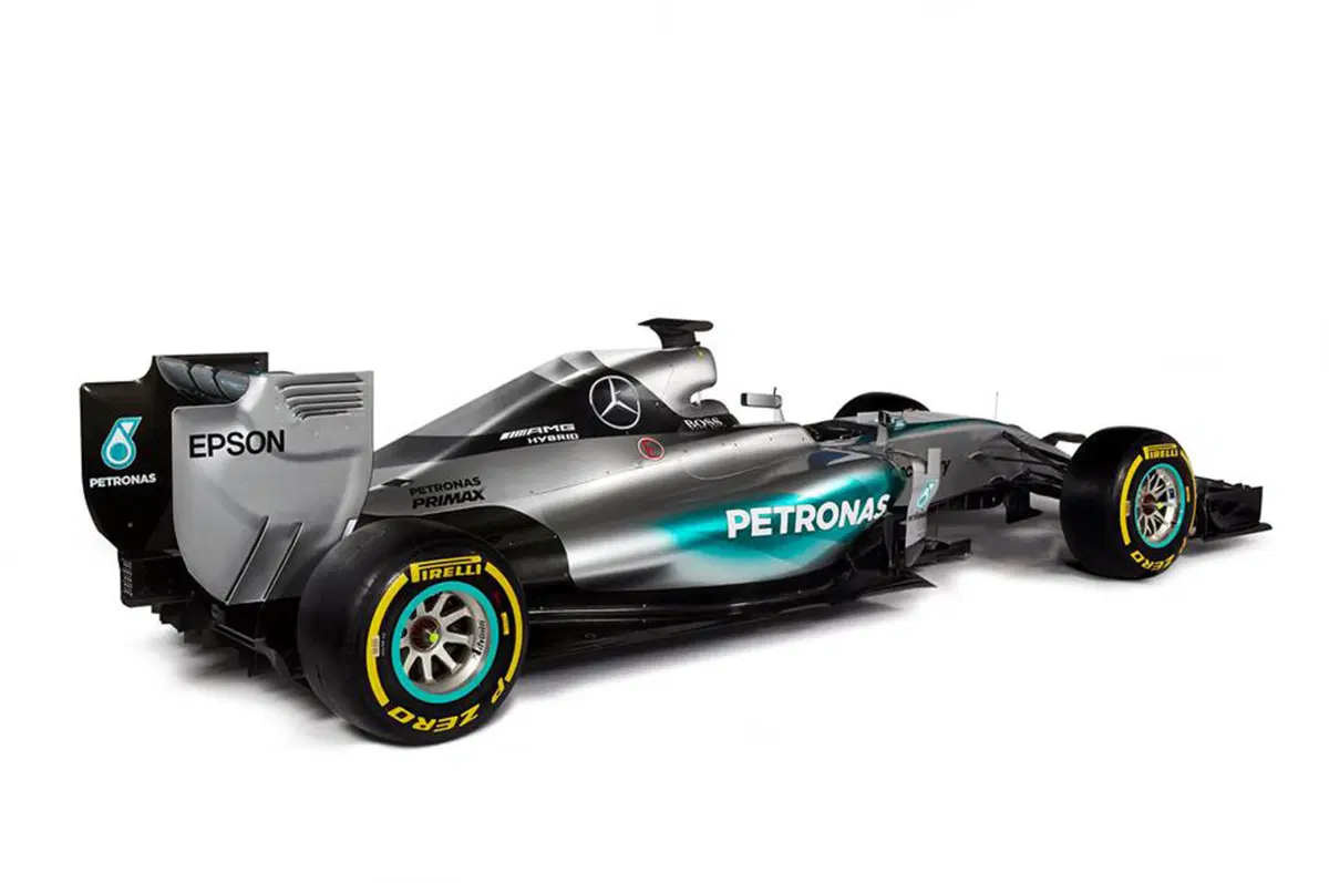 Mercedes-AMG W06: la F1 per ripetere il successo anche nel 2015 (4)