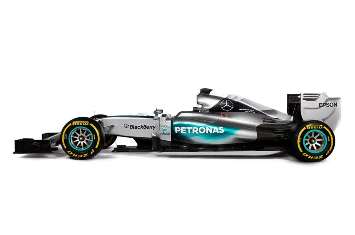 Mercedes-AMG W06: la F1 per ripetere il successo anche nel 2015 (5)