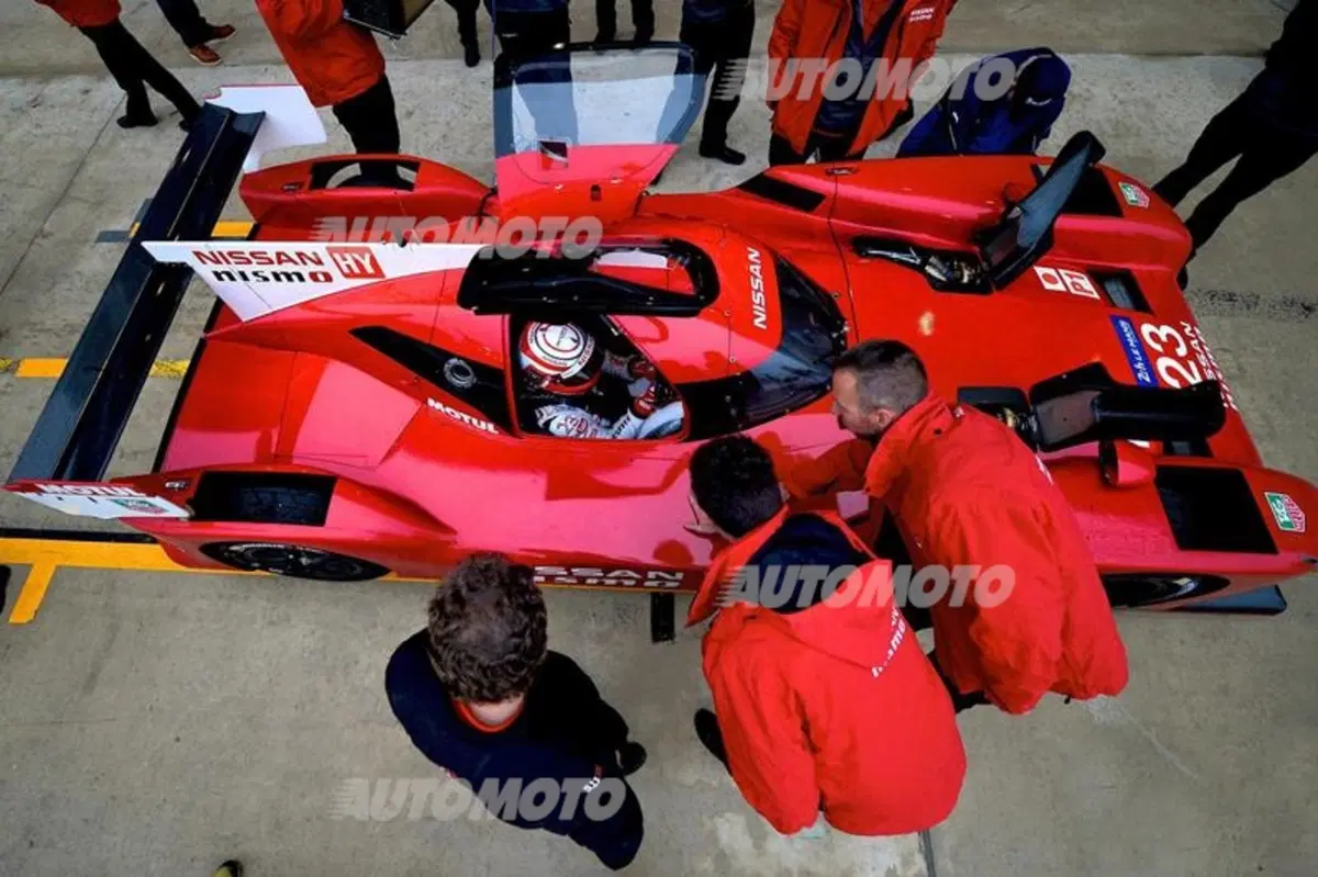 Nissan GT-R LM Nismo: il prototipo per Le Mans è a trazione anteriore! (8)