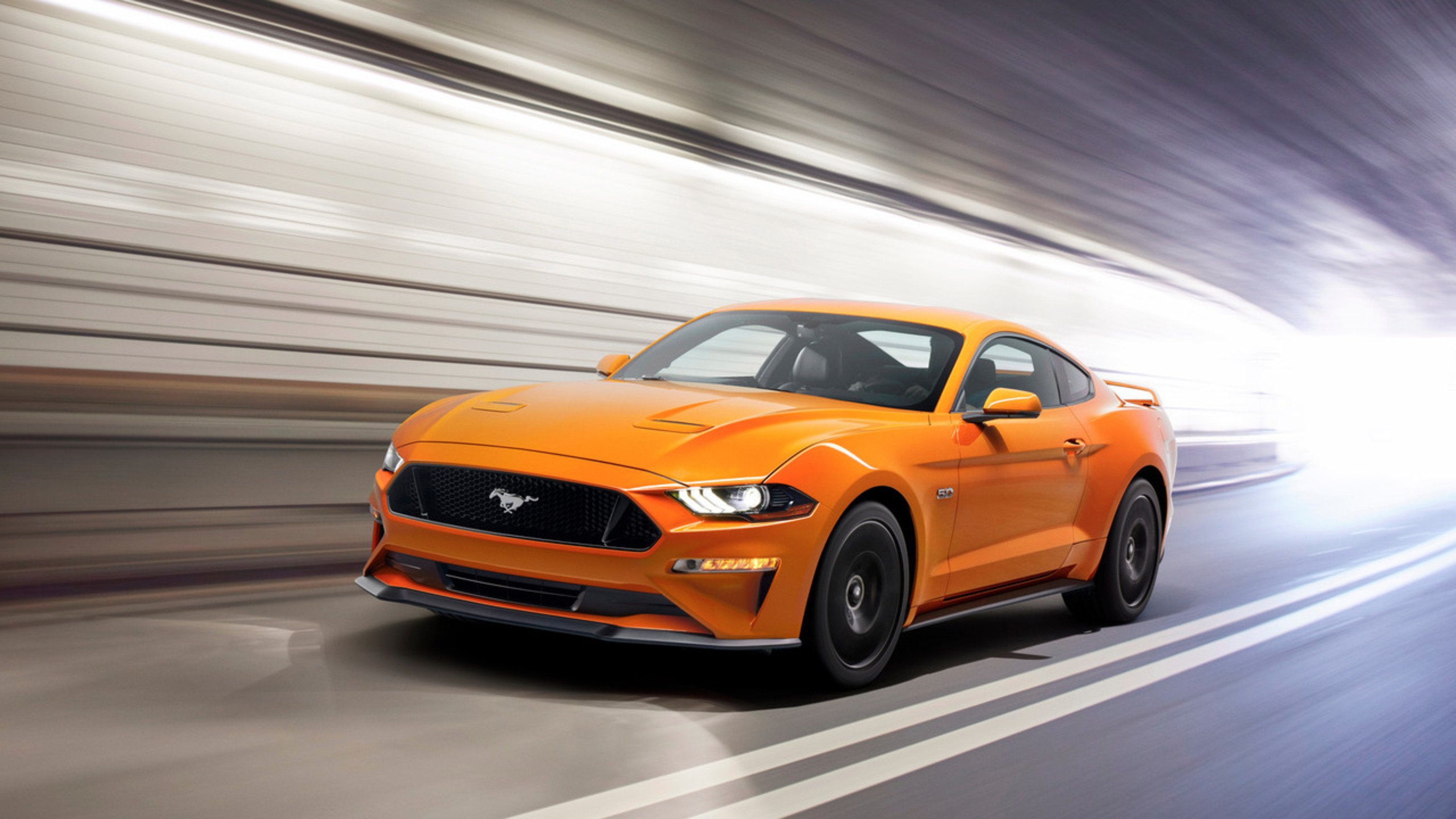Ford Mustang restyling 2018: addio al V6 negli USA