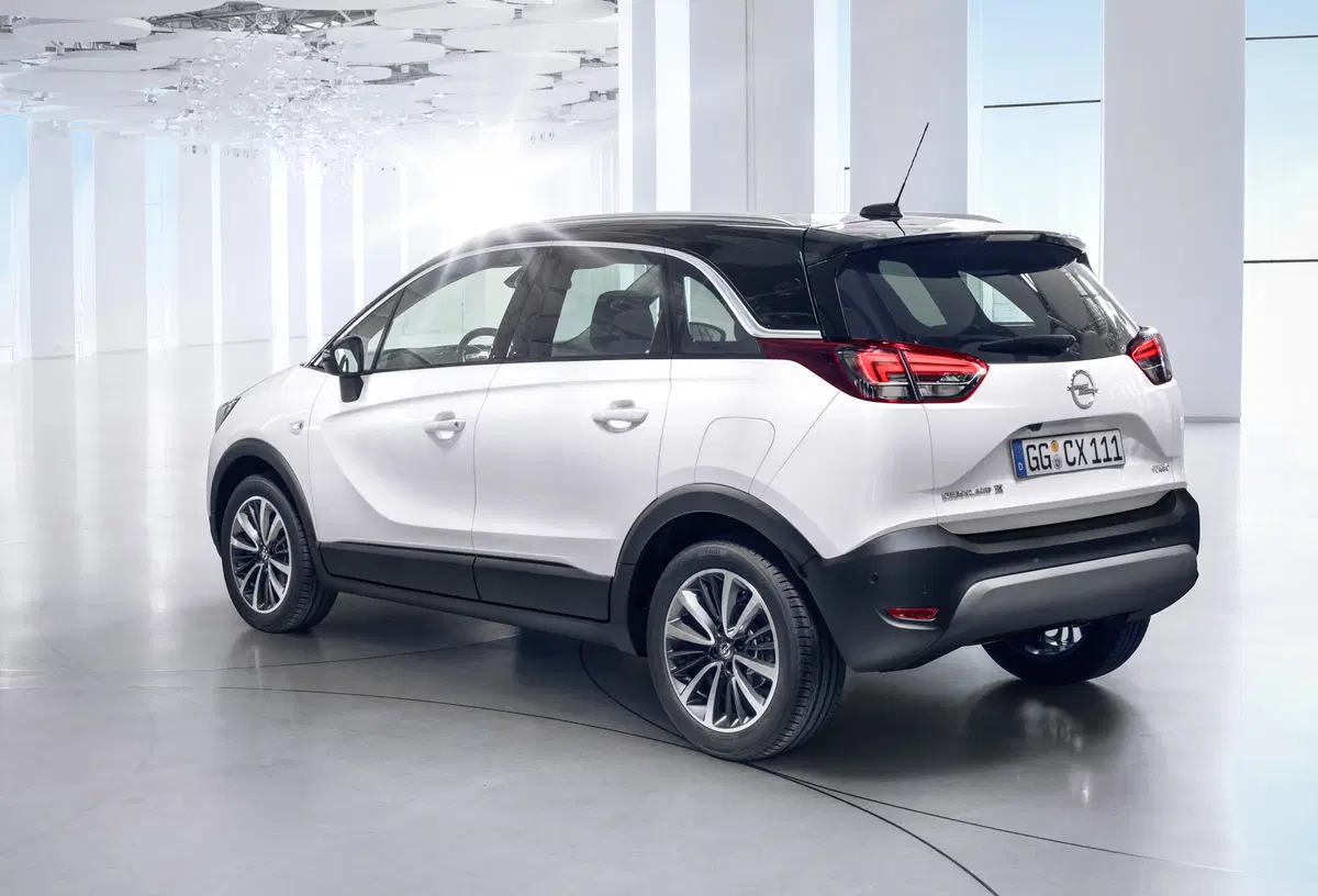 Nuova Opel Crossland X: diffuse le immagini ufficiali (6)